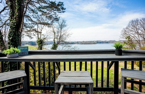 Clemson House | Enjoy a Slice of Heaven at the Clemson Dike!