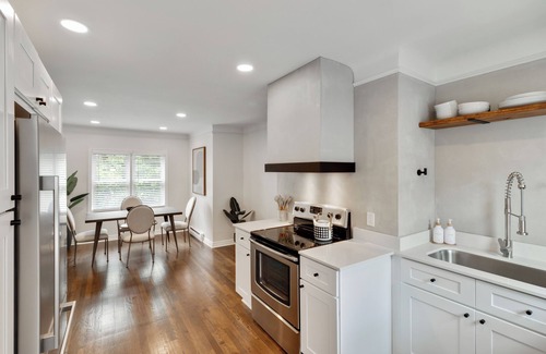 Huntington Woods Apartment | Enjoy a stylish experience at this unique, modern flat