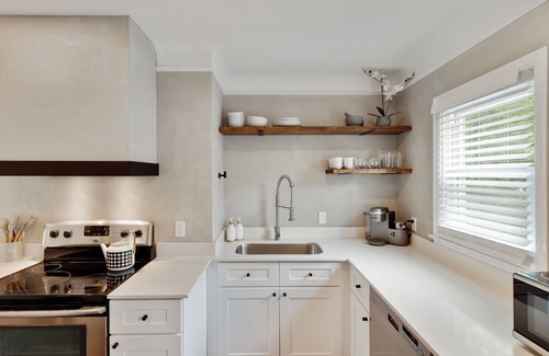 Huntington Woods Apartment | Enjoy a stylish experience at this unique, modern flat