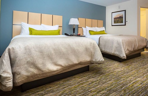 Sidney House | Enjoy a Wonderful Stay in a Fully Furnished Suite