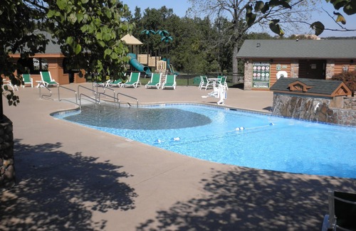Branson Villa | Enjoy all the Branson area has to offer.nOnly 1 week available this year!