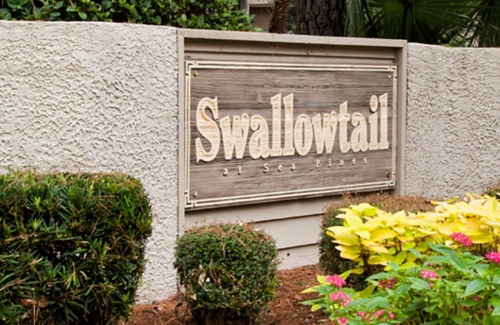 Sea Pines Condo | Enjoy an incredible, relaxing week at one of the hallmark family vacation sites.