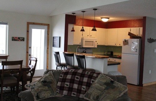Carriage Hills House | Enjoy Beautiful Mountain Views in all directions at the Mountain Meadow House