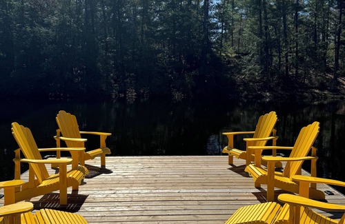 Selwyn Cottage | Enjoy Beautiful Sunrise & Sunset in Your Private Island Paradise
