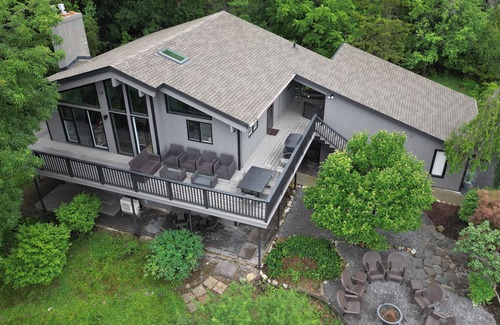 Canandaigua House | Enjoy Cabin Vibes & Lake Views, Close to Town, Lake & FLX Activities; EV Charger