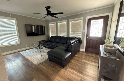 Del Mar House | Enjoy comfort, style, and convenience at Dune'R Thing, a cozy 3 bedroom retreat!