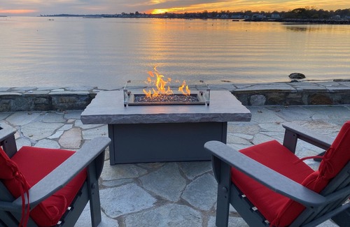 Cove - East Side - Shippan House | Enjoy endless harbor activity and waterfront sunsets over NYC skyline