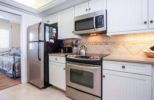Sanibel Condo | Enjoy Endless Views - Beachfront 2/2 Condo On Sanibel Island - Compass Point #163