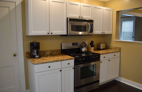New Buffalo House | Enjoy fall and ND football games at the Barton Street Bungalow Great location