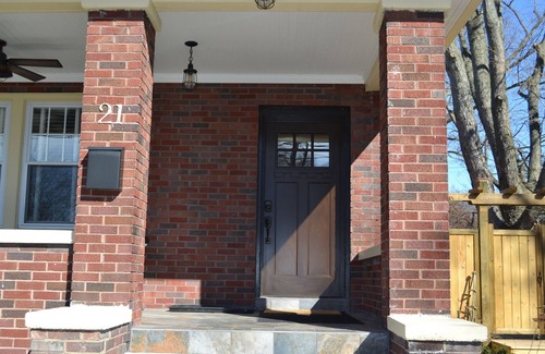 New Buffalo House | Enjoy fall and ND football games at the Barton Street Bungalow Great location