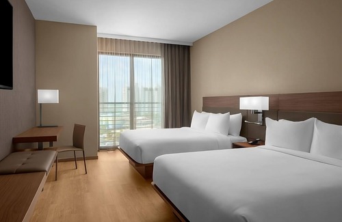 Clearwater Beach Hotel | Enjoy Fantastic Ocean View from Rooftop Pool! 2 Amazing Rooms, Close to Beach