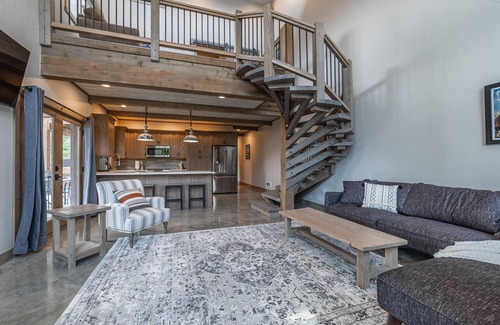 Coram Condo | Enjoy Glacier Here! New 2bed/2 bath Condo- 7 mi to GNP- Adventure Awaits #2-4