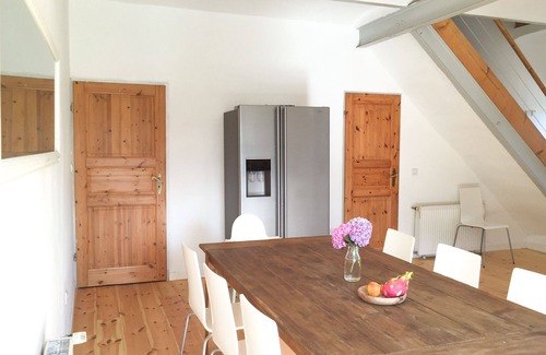 Lunow House | Enjoy nature in the countryside in a large cottage on the lake with beautiful garden