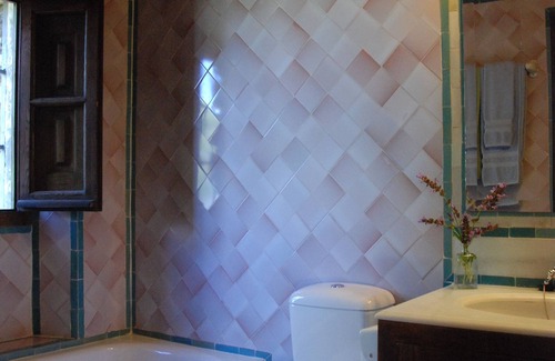 La Taha Apartment | Enjoy nature while staying in a small complex with common pool