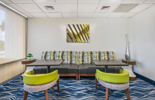 Seabreeze Park Hotel | Enjoy Ocean Views from Your Relaxing Haven w/Balcony | Near Daytona Attractions
