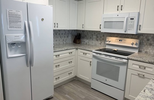 Crescent Beach Condo | Enjoy our beachfront property!