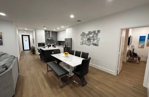 Hallandale Beach House | Enjoy our brand new home close to Hollywood in Hallandale Beach!