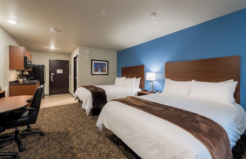 Gleneagle Hotel | Enjoy Pet-Friendly Room with Kitchen - Your Colorado Springs Hideaway
