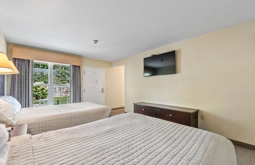 Kelleys Island House | Enjoy picturesque views of Lake Erie 219