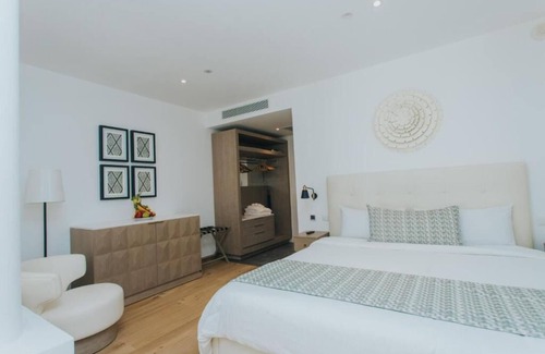 Bavaro Hotel | Enjoy Premier Family Experiences at Room Near Playa Juanillo Delights!