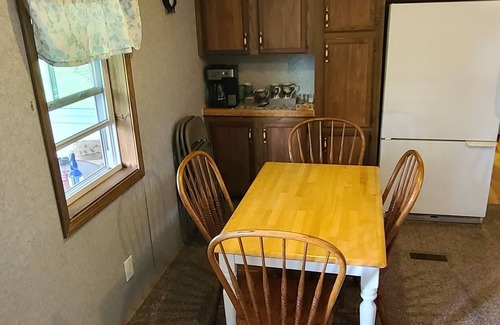 Hammond House | Enjoy PRIVACY and comfort for the whole family above the shores of Black Lake!