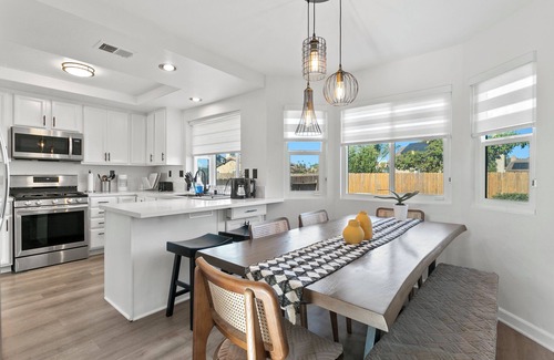 Mira Mesa House | Enjoy Private Pool with Family! Modern, Bright Home on Quiet Mira Mesa Outskirts