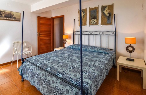 Ustica Apartment | Enjoy relaxing vacations on the island of Ustica.