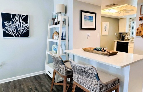 Seawinds Condo Apartment | Enjoy Relaxing Views and Sounds from this Spacious Ormond Beach Condo