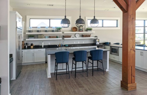 Morehead City House | Enjoy sea breezes from double-decker porch - walk to pool, private waterfront.