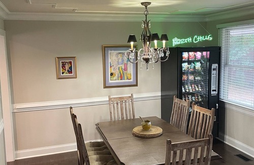 North Hills House | Enjoy, Shop, & Dine In North Hills | Work & Play
