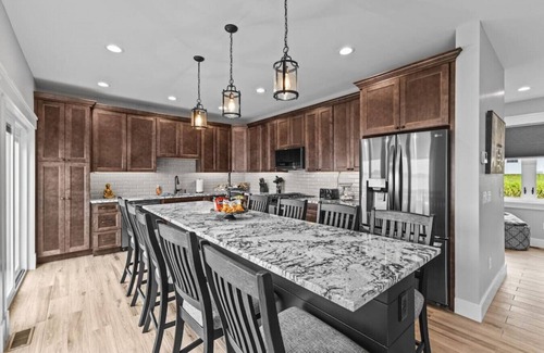 Colchester House | Enjoy Sunsets at Fully Equipped 4BR-Lake Champlain