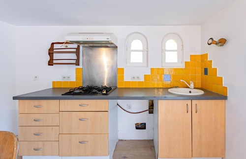 Saint-Clement-de-Riviere House | Enjoy this characterful and spacious holiday home.