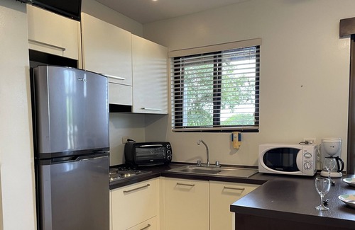 Coco Sunset Hills Apartment | Enjoy the beach and feel at home