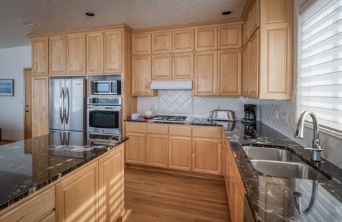 Gleneden Beach House | Enjoy the beach from this Ocean Front home with a Hot Tub and Large Deck