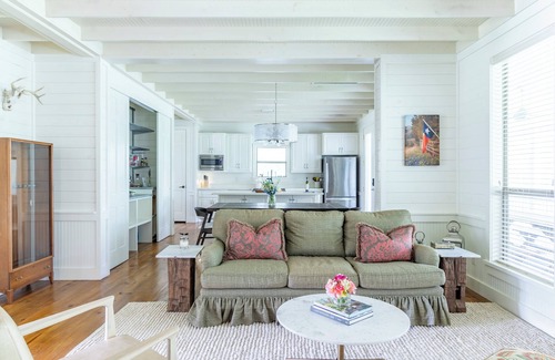 Round Top House | Enjoy the best of fall fun in comfort and style! Relax by the pool, play a round of pickleball, or unwind around the cozy fire pit.