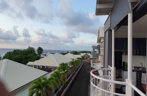 Tartane Apartment | #Enjoy the charm of Studios 310 AbricotPays #