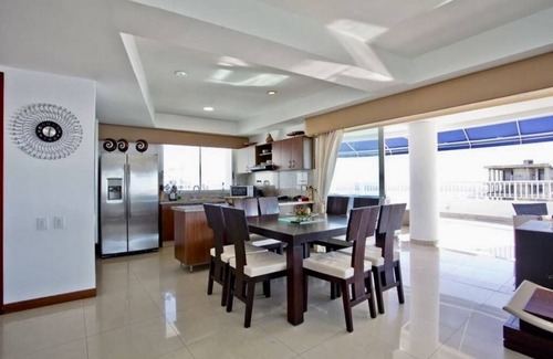 Bocagrande Apartment | Enjoy the terrace and the best sunset and view of the city.