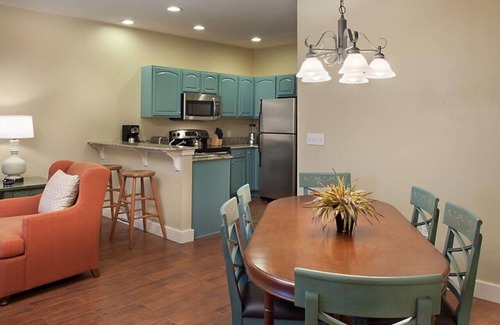 Boyne City Apartment | Enjoy the family for ski adventures in 2BD condo with resort amenities