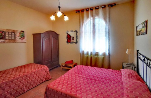 Montecchio House | Enjoy the fantastic view in this inviting vacation home with pool.