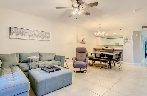 New Smyrna Beach Condo | Enjoy the gorgeous sunset in this beautiful 3/2 condo ~ OW9-305