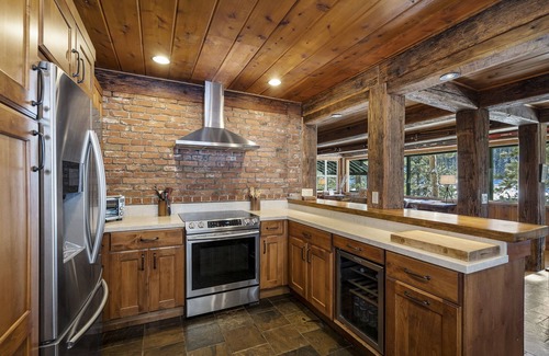 Olympic Valley House | Enjoy the historic nature of Olympic Valley in the valley's second oldest home!