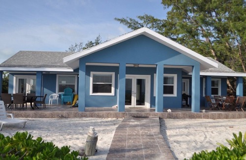 Great Exuma House | Enjoy the most beautiful beach on the Island! Steps from amazing white sand.