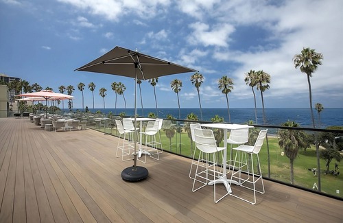 Village of La Jolla Hotel | Enjoy The Ocean Breeze! 2 Spacious Units! Close to Boomer Beach and Seal Rock!