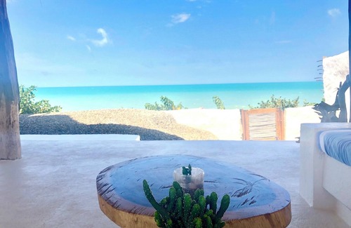 Costa Caribe Cabin | Enjoy the ocean, the solitaire beach and a full service housekeeping