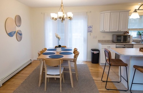 East Falmouth House | Enjoy the off season on Cape Cod in a Charming 3-BR house in pleasant E Falmouth