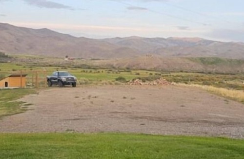 Lemhi County Cabin | Enjoy the serenity of the Pahsimeroi in a Charming 3-bed 2-bath cabin. WiFi, AC