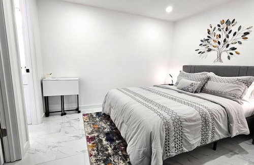 Citrus Park Apartment | Enjoy the Tiny Nest 2PX 1BR 1BA with garden.