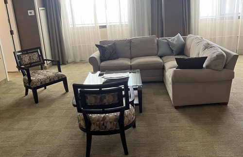 Bridgeport Apartment | Enjoy the Venues of downtown Bridgeport's vibrant energy, at Park City Place.