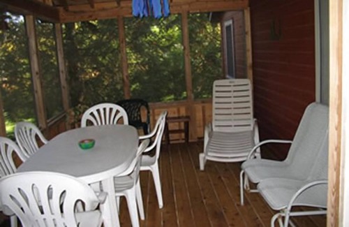Baileys Harbor Cottage | Enjoy the view at this quaint lakefront cottage!