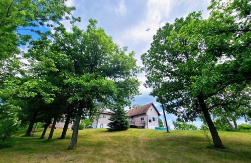 Manitoba Cabin | Enjoy the Winter Wonderland on Private Waterfront property